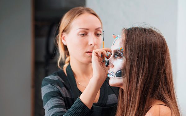 caracterizacin y maquillaje profesional 1 formacion universitaria