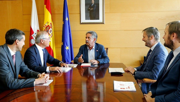 ep 1100-gobierno de cantabria el presidente de cantabria miguel angel revilla se reune con
