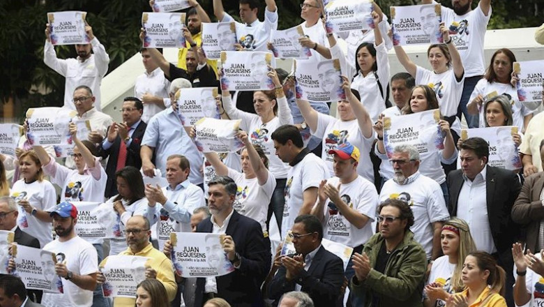 ep acto de la oposicion venezolana en caracas para exigir la liberacion del diputado juan requesens