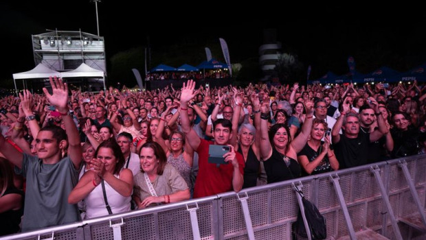 ep archivo   publico en uno de los conciertos del festival penon rock en santa cruz de tenerife