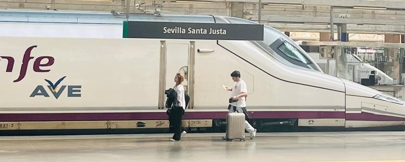 ep archivo tren ave de renfe en la estacion de santa justa en sevilla ep archivo tren ave de renfe en la estacion de santa justa en sevilla