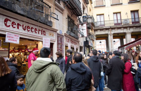 ep archivo   varias personas en las inmediaciones de un bar