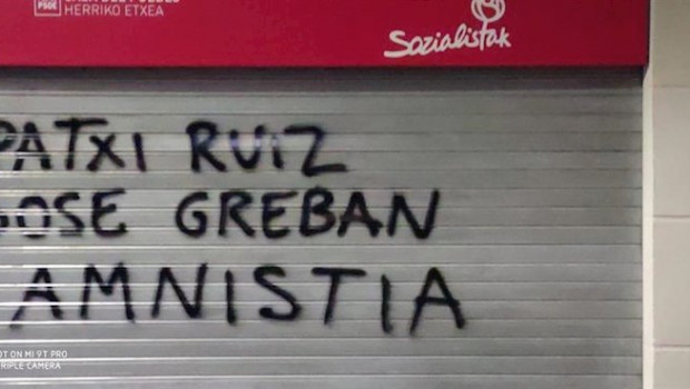 ep atacada la casa del pueblo del municipio vizcaino de txurdinaga