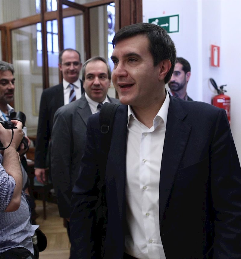 ep diputado del pp jose luis ayllon secretario de estado de relaciones con las cortes