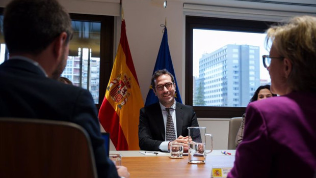 ep el ministro de economia comercio y empresa carlos cuerpo mantiene una reunion con la comisaria