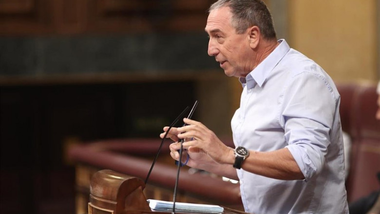 ep el portavoz parlamentario de compromis joan baldovi interviene en la sesion de control al