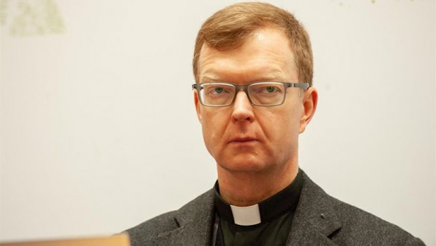 ep el sacerdote jesuita hans zollner