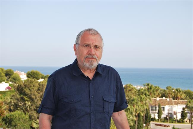 El escritor Fernando Martínez Laínez, autor de 'Las Lanzas' | EDICIONES B ep escritor fernando martinez lainez autor de las lanzas