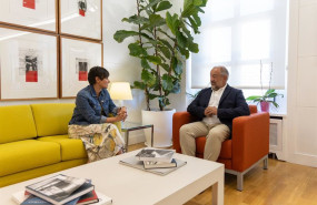 ep la ministra de vivienda y agenda urbana isabel rodriguez con el presidente de la conferencia de
