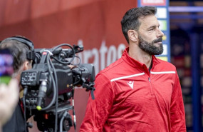 ep ruud van nistelrooy antes del homenaje a rafael van der vaart