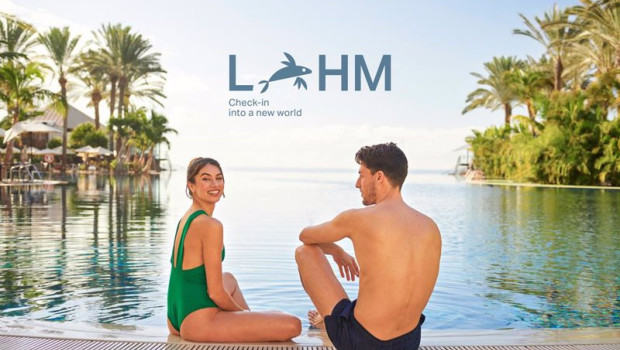 ep una de las imagenes asociadas al lanzamiento de la nueva gestora hotelera de lopesan lopesan