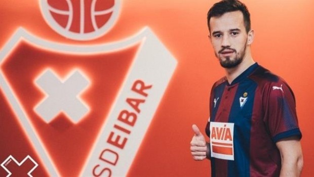 ep vukasin jovanovic apuntaladefensaeibar