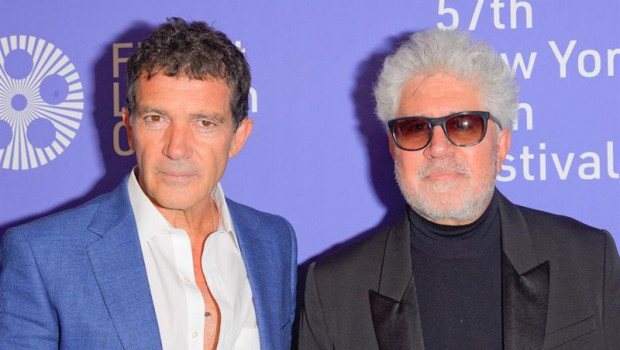 ep 28 september 2019 us new york spanish actor antonio banderas l and spanish director pedro