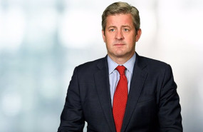 ep alliancebernstein nombra a chris hogbin como director global de inversiones
