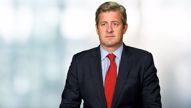 ep alliancebernstein nombra a chris hogbin como director global de inversiones