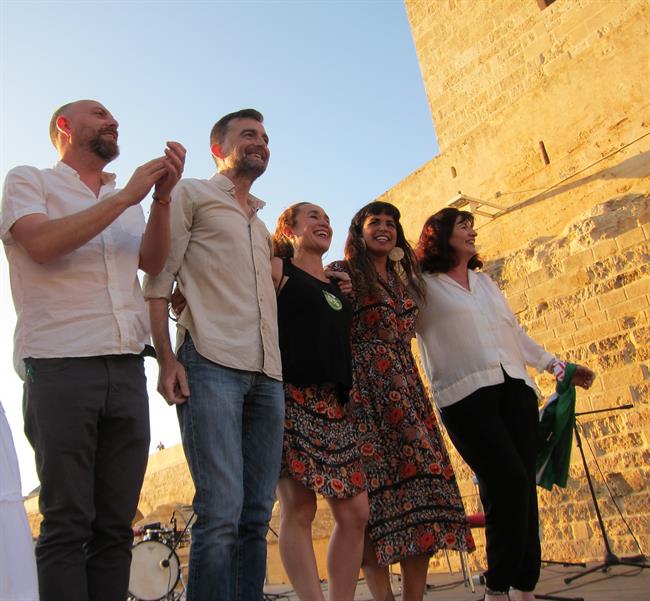 Antonio Maíllo y Teresa Rodriguez con otros dirigentes de IU y Podemos | EUROPA PRESS ep antonio mailloteresa rodriguezotros dirigentesiupodemos