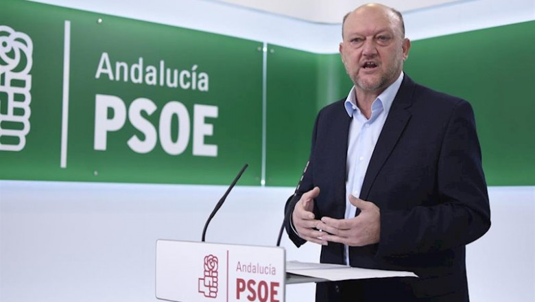 ep antonio pradas consejero de la rtva en representacion del psoe-a en rueda de prensa en una imagen