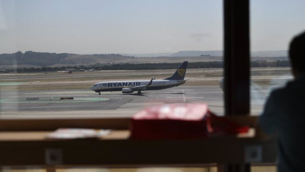 ep archivo   aviones de ryanair en el aeropuerto de madrid barajas adolfo suarez durante la huelga