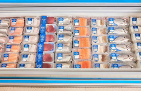 ep archivo   bandejas de pescado en un supermecado de la cadena lidl