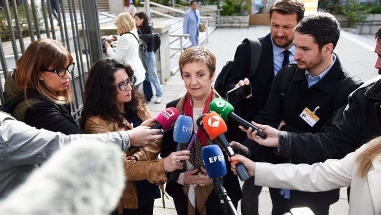 Archivo - La consellera de Innovación, Industria, Comercio y Turismo, Marián Cano, atiende a los medios en imagen de archivo | Gustavo Valiente - Europa Press - Archivo ep archivo la consellera de innovacion industria comercio y turismo marian cano atiende a los