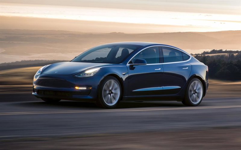 Tesla sube con fuerza en Wall Street: realizará un importante anuncio este martes