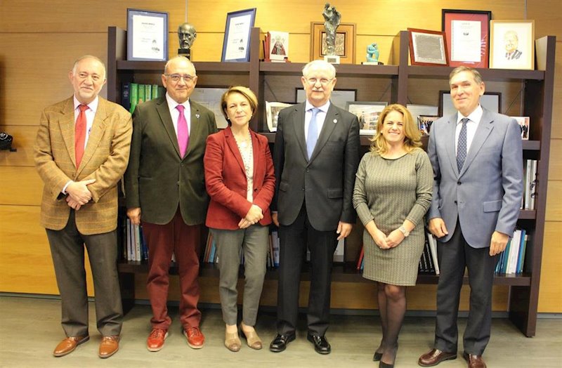 ep de izda a dcha dr repullo dr rodriguez sendin visiedo dr romero garcia rojo y dr chivato