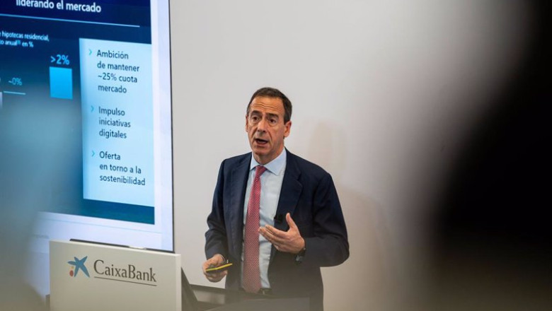 ep el ceo de caixabank gonzalo gortazar interviene durante la presentacion del plan estrategico ep el ceo de caixabank gonzalo gortazar interviene durante la presentacion del plan estrategico