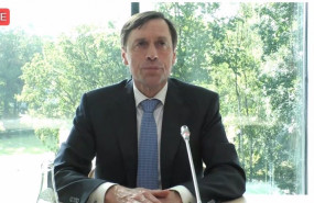 ep el consejero delegado de triodos bank jeroen rijpkema durante la junta general extraordinaria