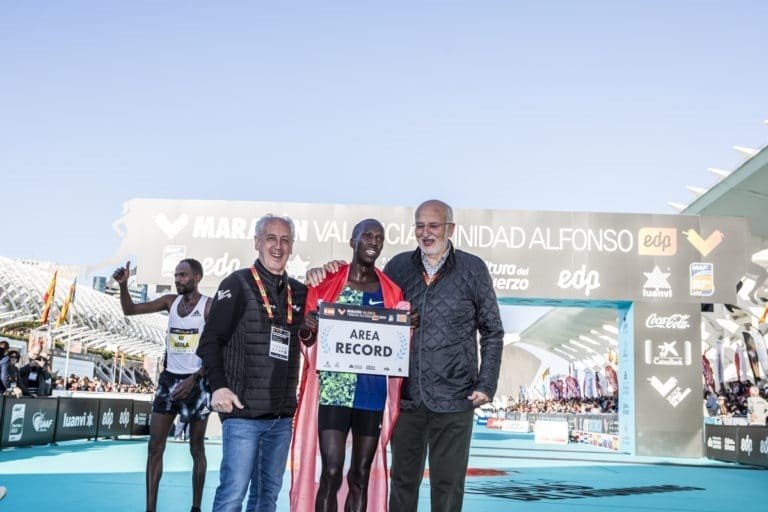 ep el etiope kinde alayew gana el maraton valencia trinidad alfonso edp 2019