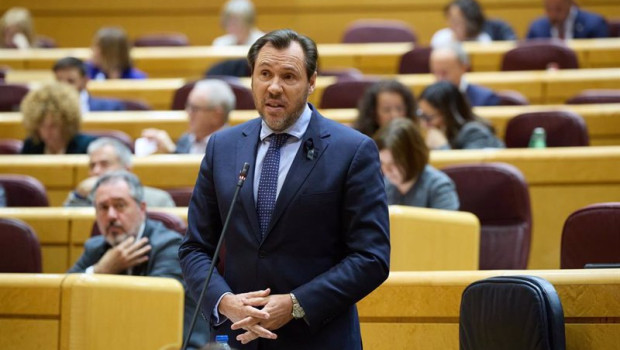 ep el ministro de transportes y movilidad sostenible oscar puente interviene en el senado a 12 de