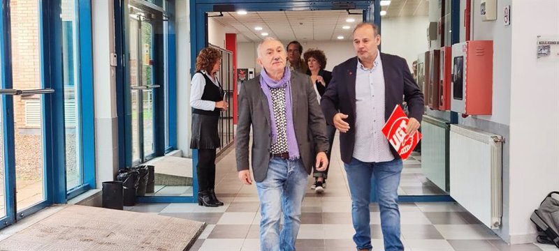 ep el secretario general de ugt pepe alvarez junto al secretario general de ugt aragon jose juan ep el secretario general de ugt pepe alvarez junto al secretario general de ugt aragon jose juan