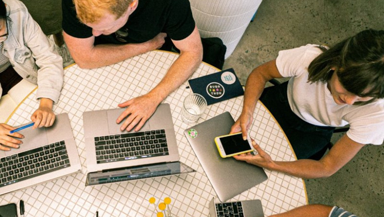 ep id digital school lanza su escuela tecnologica id bootcamps