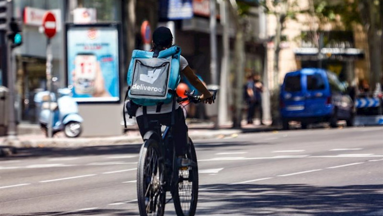 Rider de Deliveroo. | Ricardo Rubio - Europa Press - Archivo ep rider de deliveroo