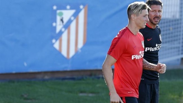 ep simeone fernando torres atletico entrenamiento