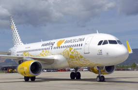 ep un avion de vueling 20240226185403