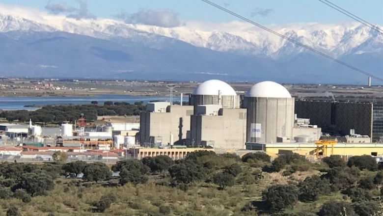ep vista de la central nuclear de almaraz caceres ep vista de la central nuclear de almaraz caceres