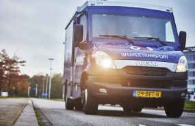 g4s cash solutions van g4s cash solutions van