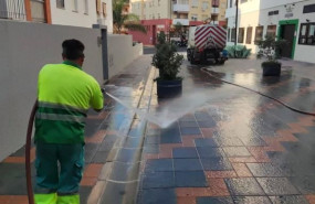 1657015551 operario de limpieza viaria de mijas m laga foto cortes a diariosur