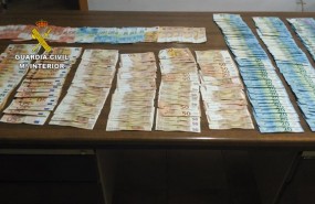 ep 10000 euros arrojadosuna cuneta