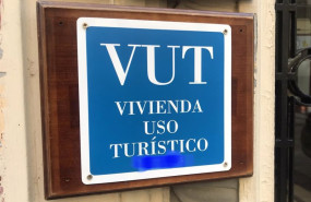 ep archivo   cartel de vivienda de uso turistico vut 20260204115415