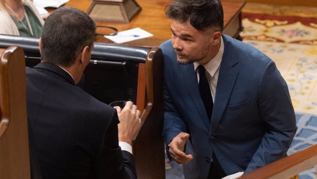 ep archivo   el presidente del gobierno pedro sanchez i y el portavoz de erc en el congreso gabriel