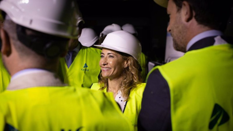 Archivo - La ministra de Transportes, Movilidad y Agenda Urbana, Raquel Sánchez, en su visita a las obras de la estación de La Sagrera. | David Zorrakino - Europa Press - Archivo ep archivo la ministra de transportes movilidad y agenda urbana raquel sanchez en su visita a las
