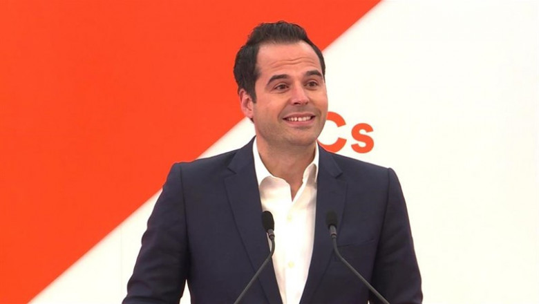 El candidato de Ciudadanos en la Comunidad de Madrid, Ignacio Aguado, ofrece una | Europa Press - Europa Press ep candidatociudadanosla comunidadmadrid ignacio aguado ofrece una