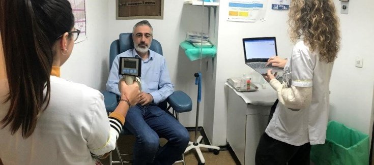 ep desarrollan una aplicacion informatica que personaliza la informacion al paciente con tratamiento