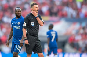 ep el arbitro ingles michael oliver