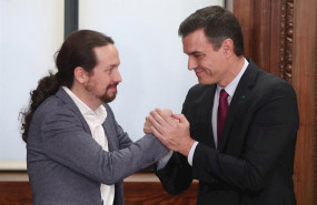ep el secretario general de podemos pablo iglesias y el presidente del gobierno pedro sanchez se dan