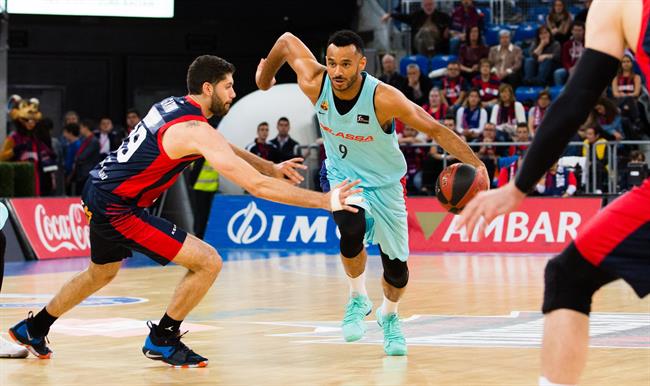 Hanga en el Baskonia - Barcelona | ACB PHOTO / I. MARTÍN ep hangabaskonia - barcelona