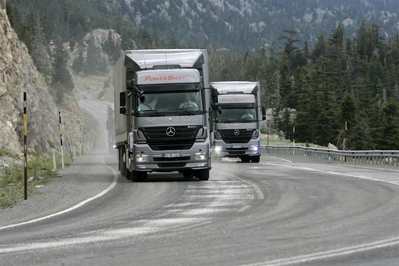 ep imagen de un vehiculo de daimler trucks