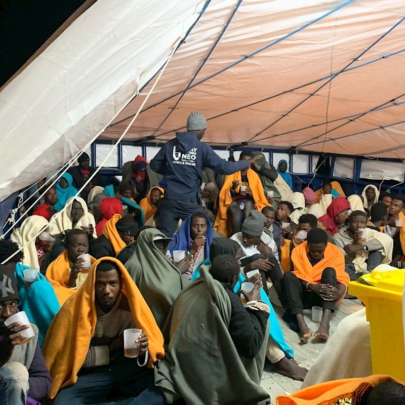 ep inmigrantes rescatados a bordo del aita mari