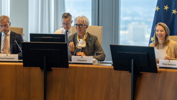 ep la presidenta christine lagarde durante la reunion del consejo de gobierno del bce en francfort